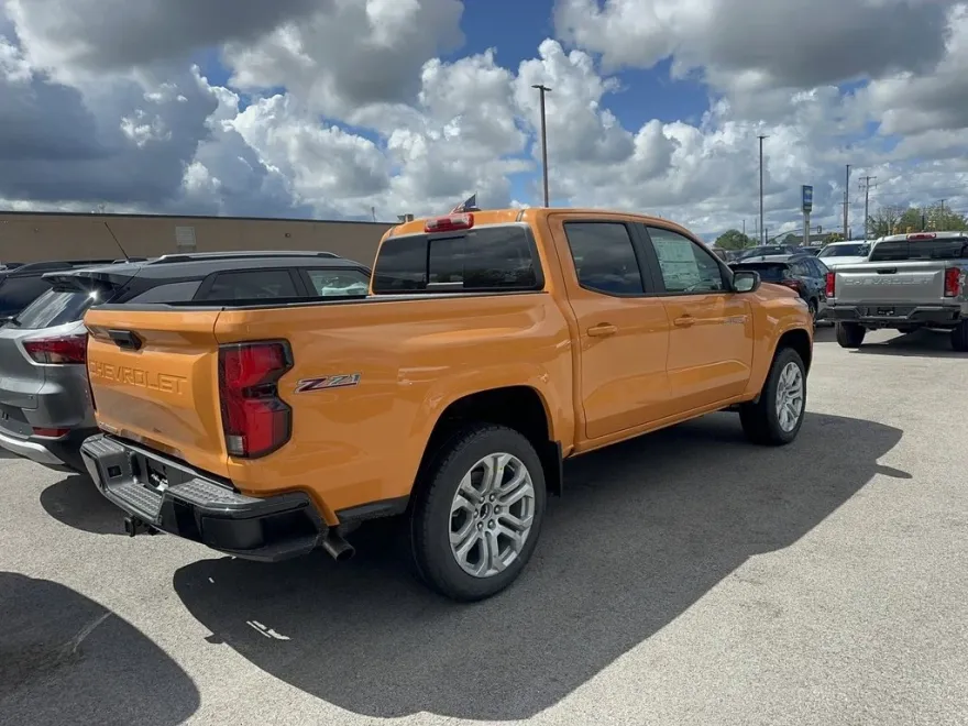 2026 Chevrolet Colorado Z71 photo 1