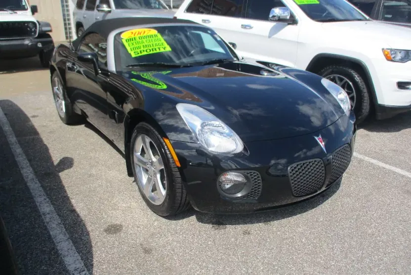 2007 Pontiac Solstice photo 1