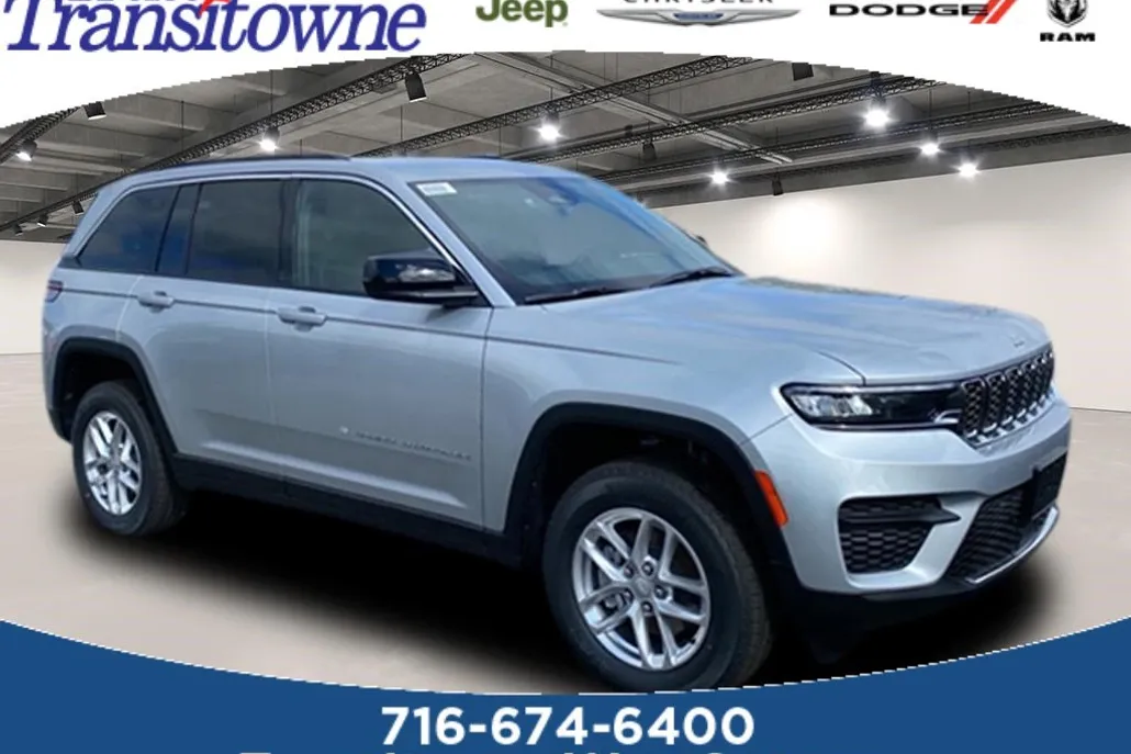 2025 Jeep Grand Cherokee Laredo X photo 1