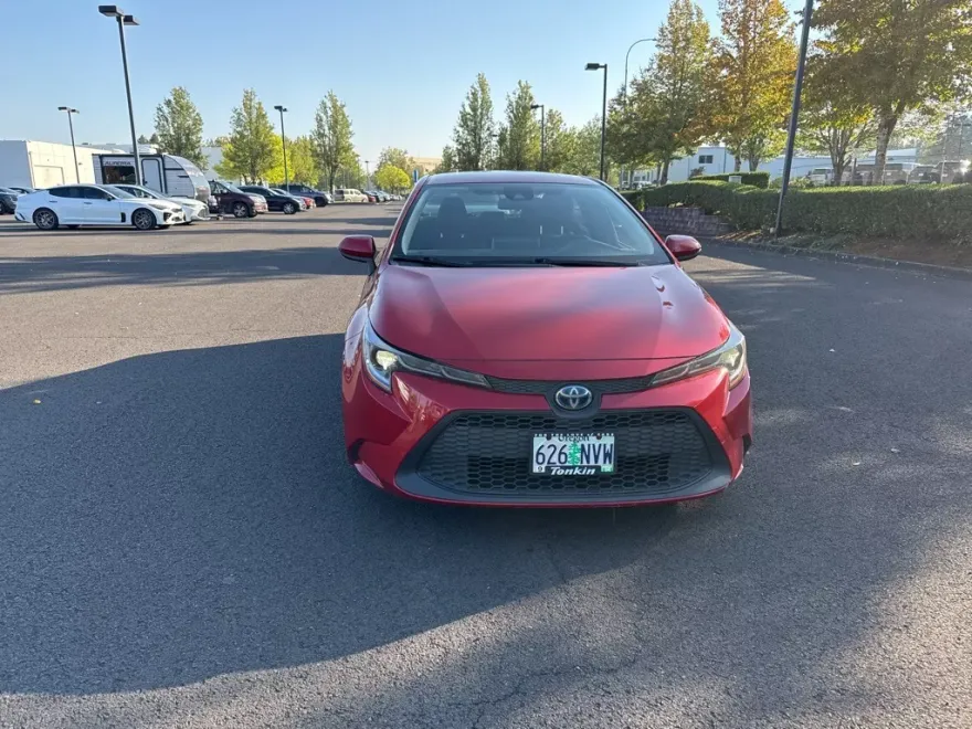 2020 Toyota Corolla Hybrid LE photo 1