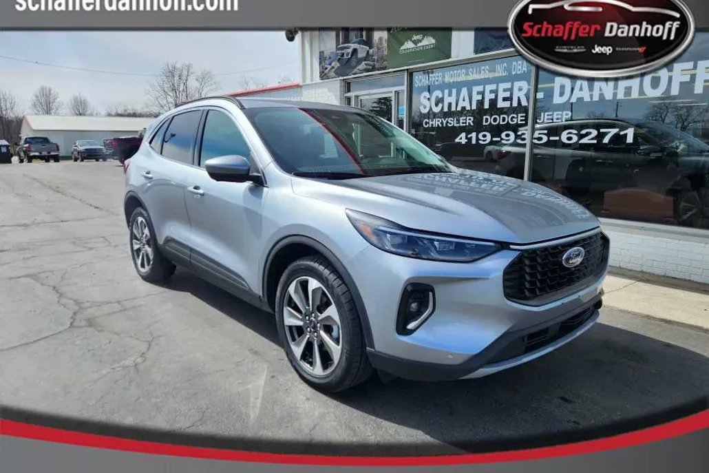 2023 Ford Escape Platinum photo 1