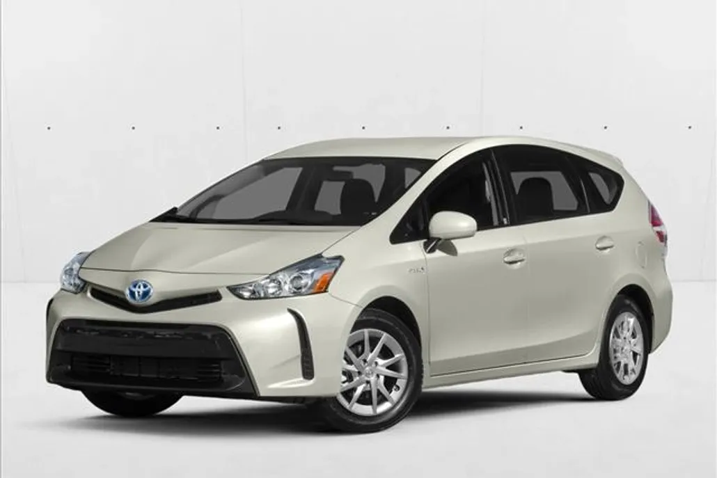 2015 Toyota Prius V Two photo 1