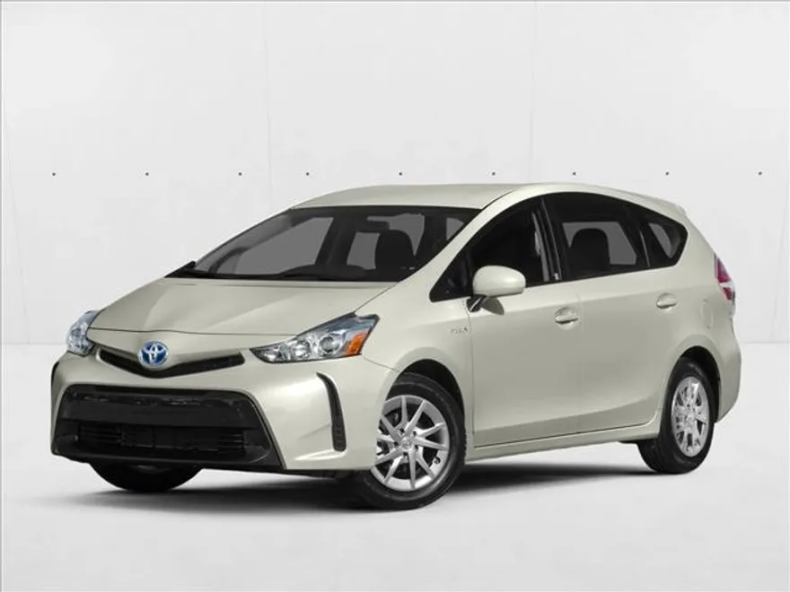 2015 Toyota Prius V Two photo 1