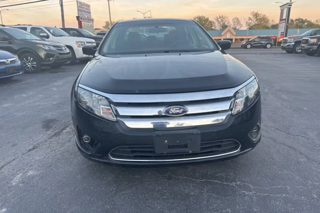 2010 Ford Fusion SE photo 1