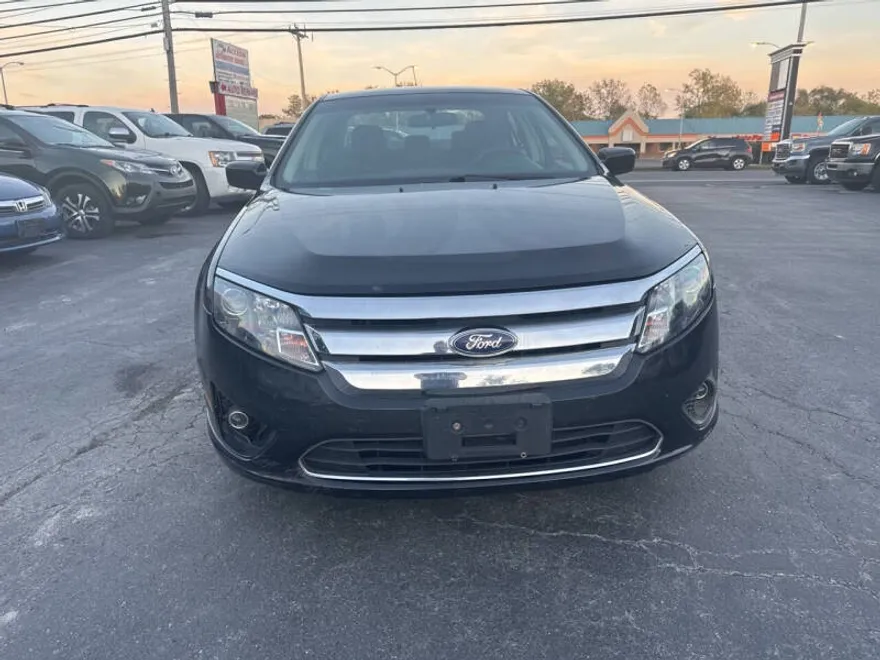 2010 Ford Fusion SE photo 1