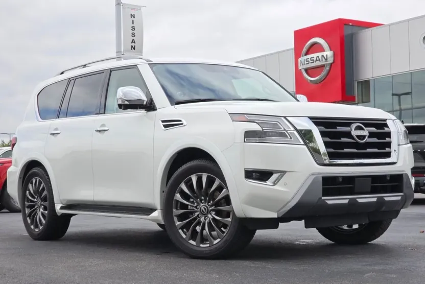 2023 Nissan Armada Platinum photo 1