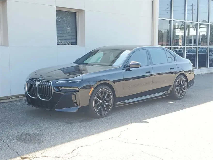 2023 Bmw i7 xDrive60 photo 1