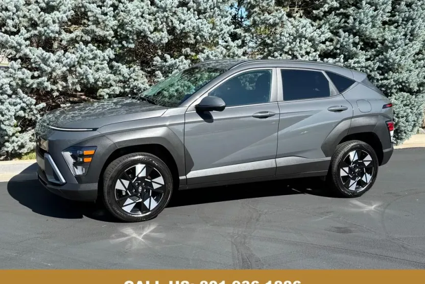 2025 Hyundai Kona SEL photo 1