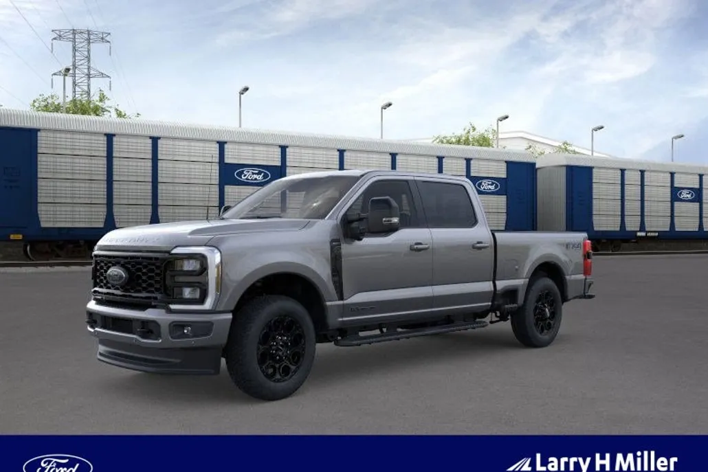 2026 Ford F-250 Lariat photo 1