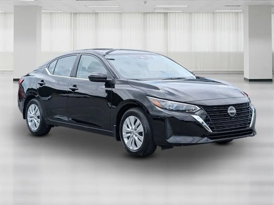 2025 Nissan Sentra S photo 1