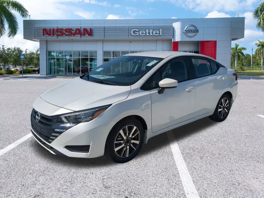 2025 Nissan Versa SV photo 1