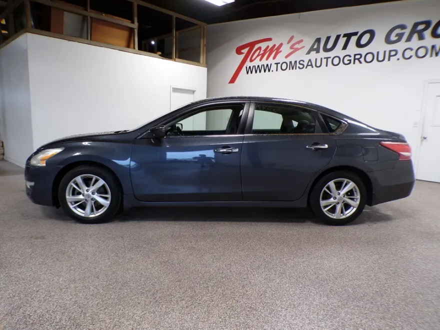 2013 Nissan Altima 2.5 SV photo 1