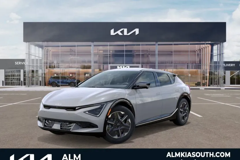2025 Kia EV6 Light photo 1