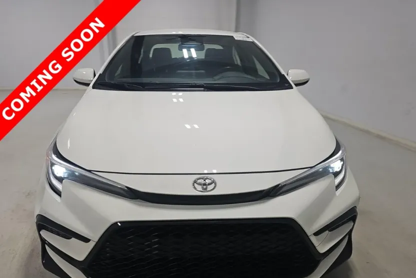 2024 Toyota Corolla SE photo 1