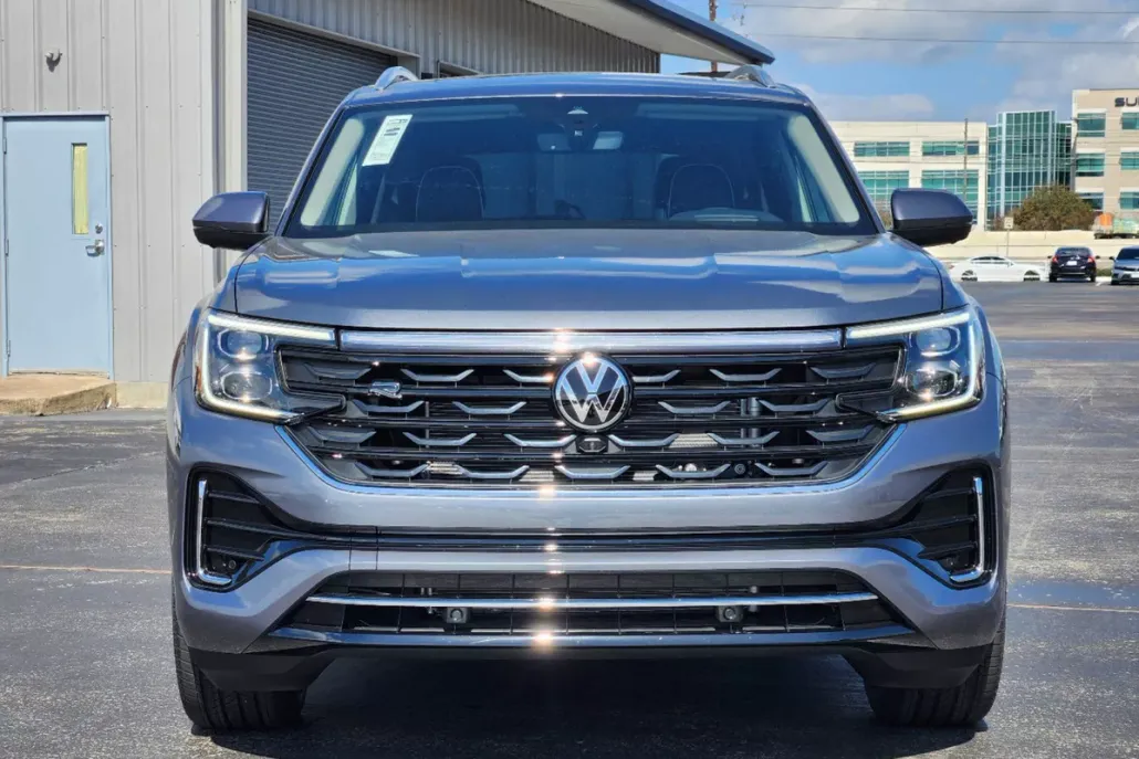 2025 Volkswagen Atlas SEL Premium R-Line photo 1