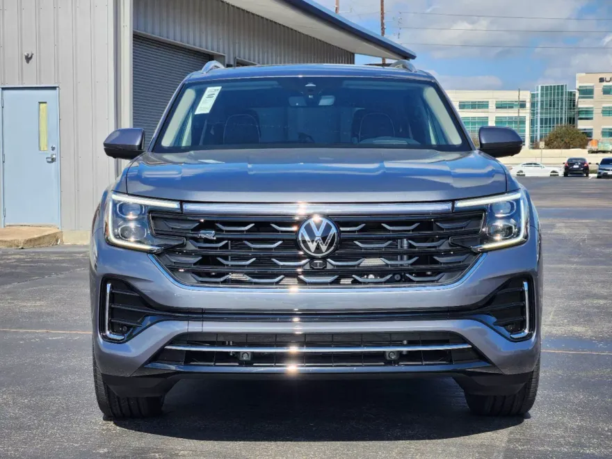 2025 Volkswagen Atlas SEL Premium R-Line photo 1