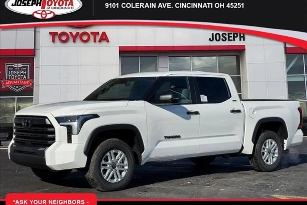 2025 Toyota Tundra SR5 photo 1
