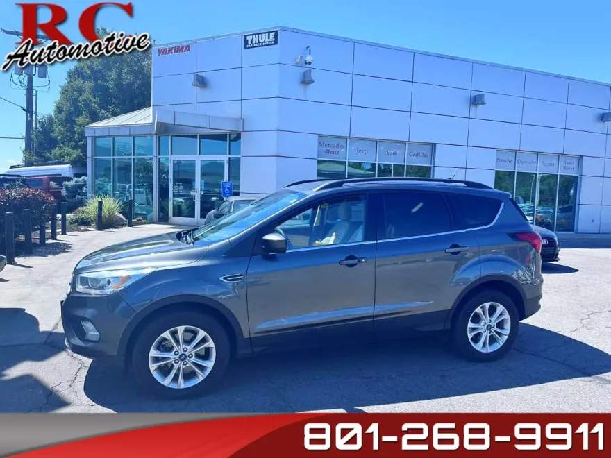 2019 Ford Escape SEL photo 1