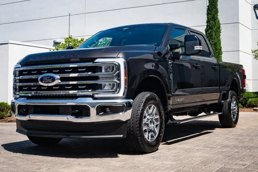 2024 Ford F-350 photo 1