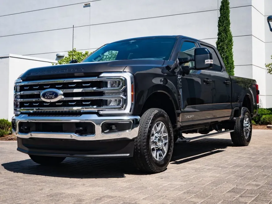 2024 Ford F-350 photo 1
