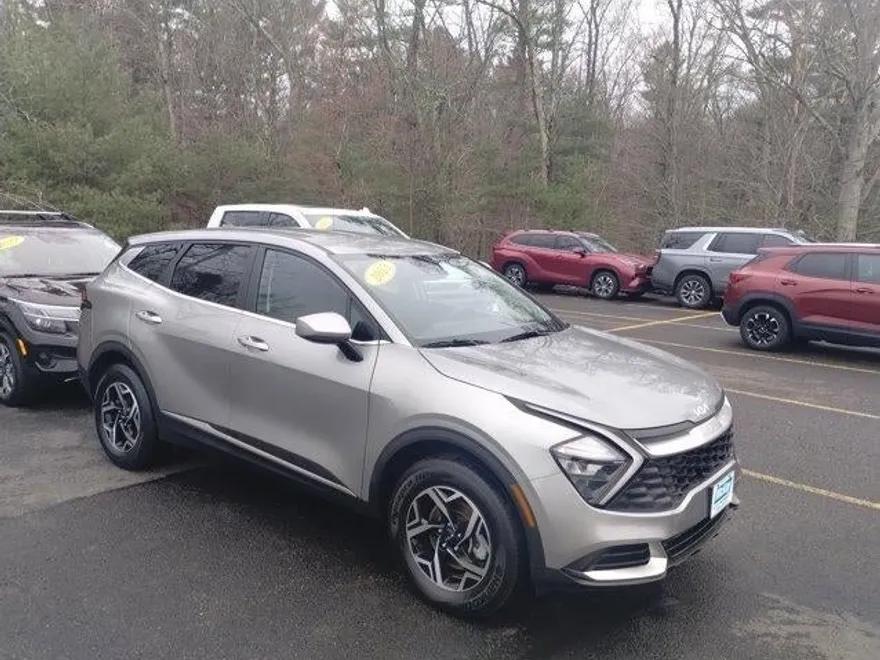 2023 Kia Sportage LX photo 1