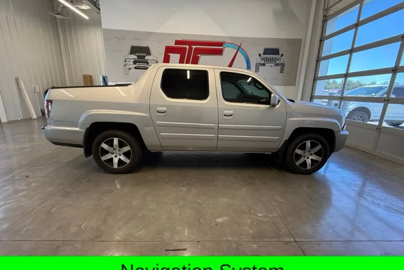 2014 Honda Ridgeline SE photo 1