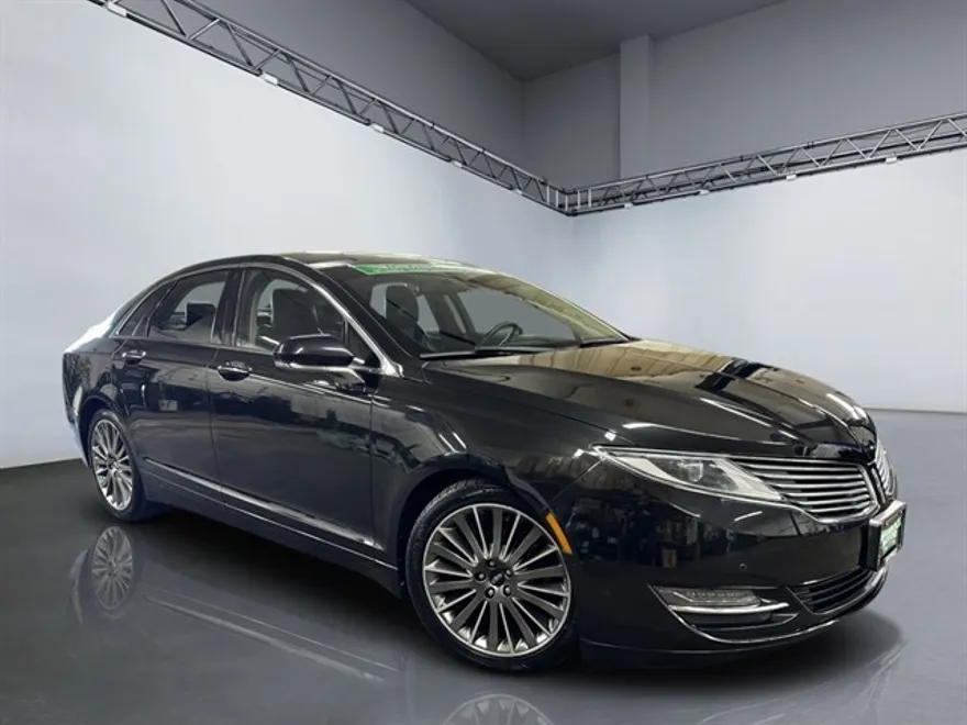 2014 Lincoln MKZ photo 1