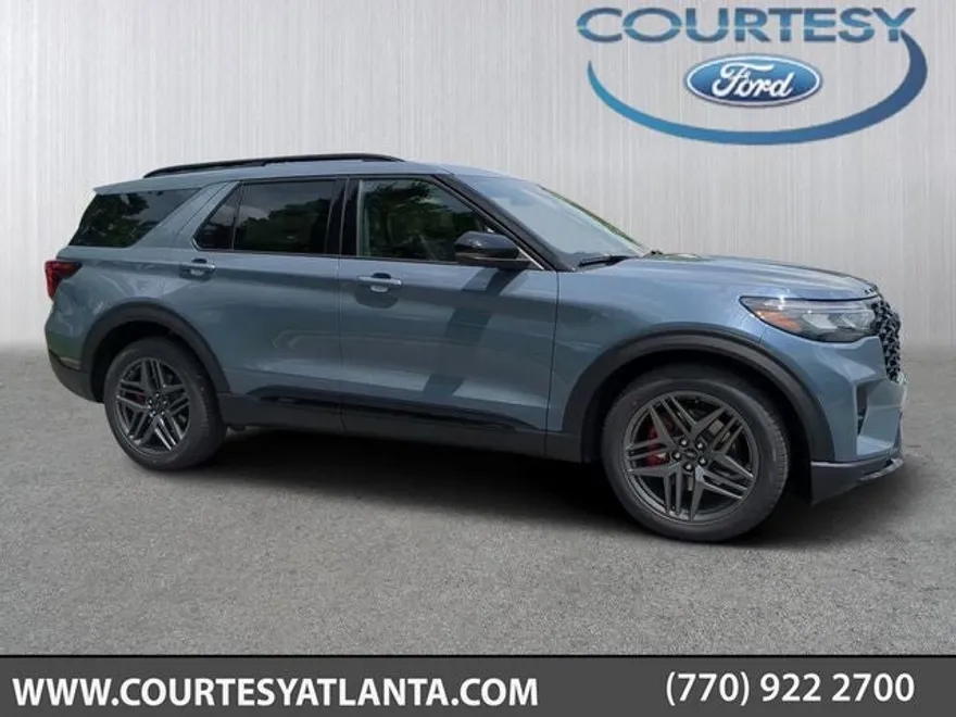2025 Ford Explorer ST photo 1