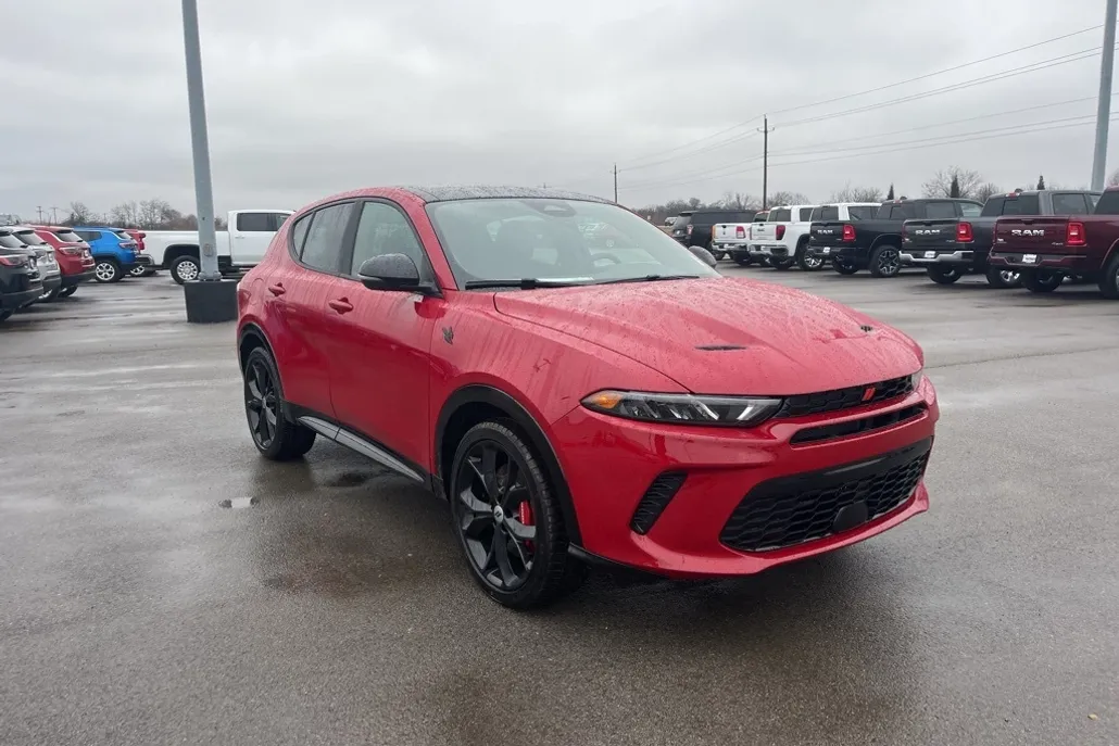 2025 Dodge Hornet R/T Plus photo 1