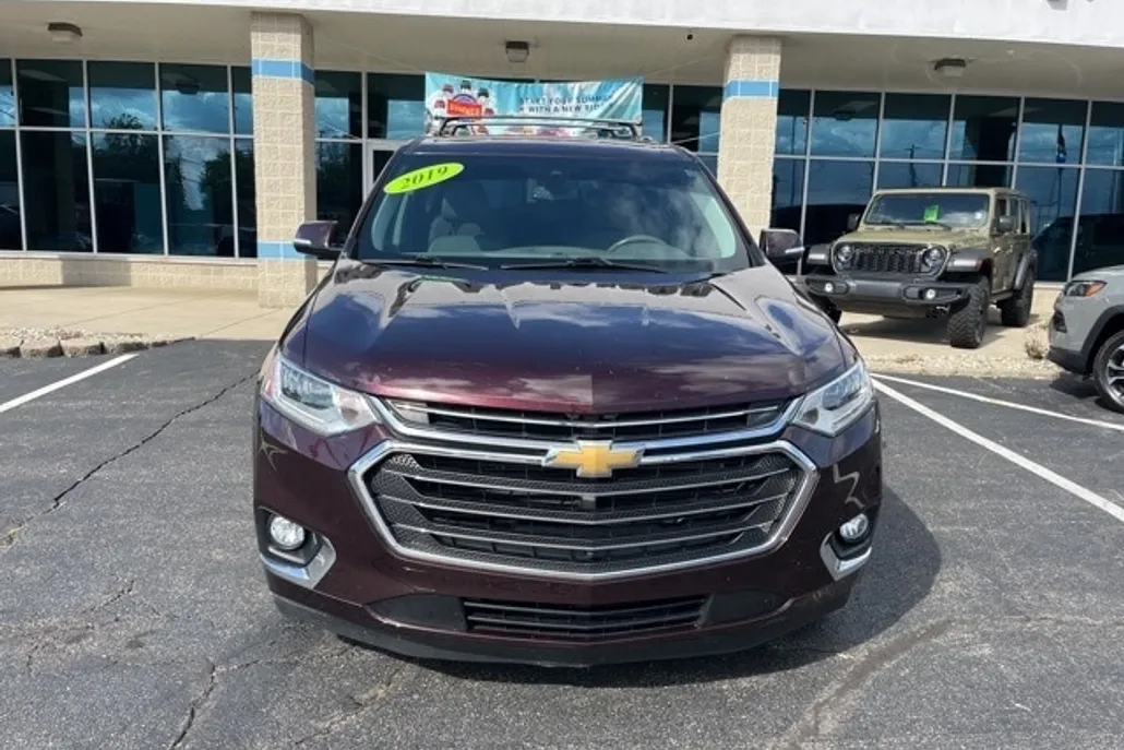 2019 Chevrolet Traverse Premier photo 1