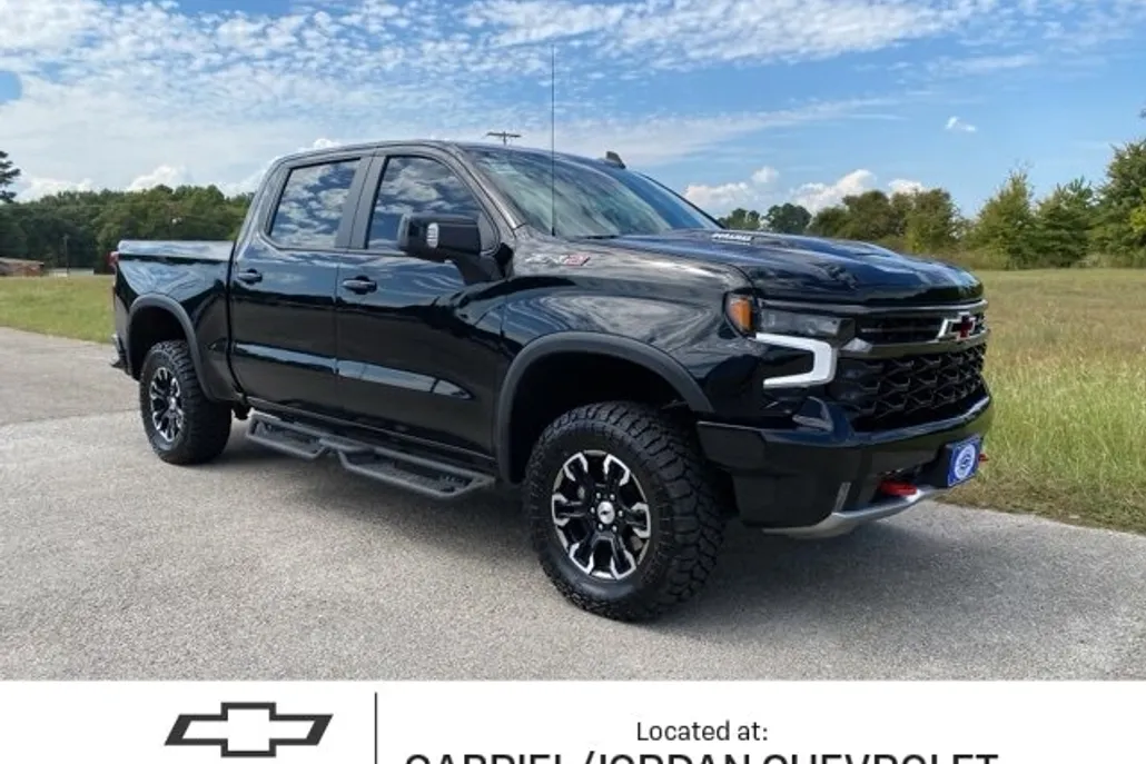 2024 Chevrolet Silverado 1500 ZR2 photo 1