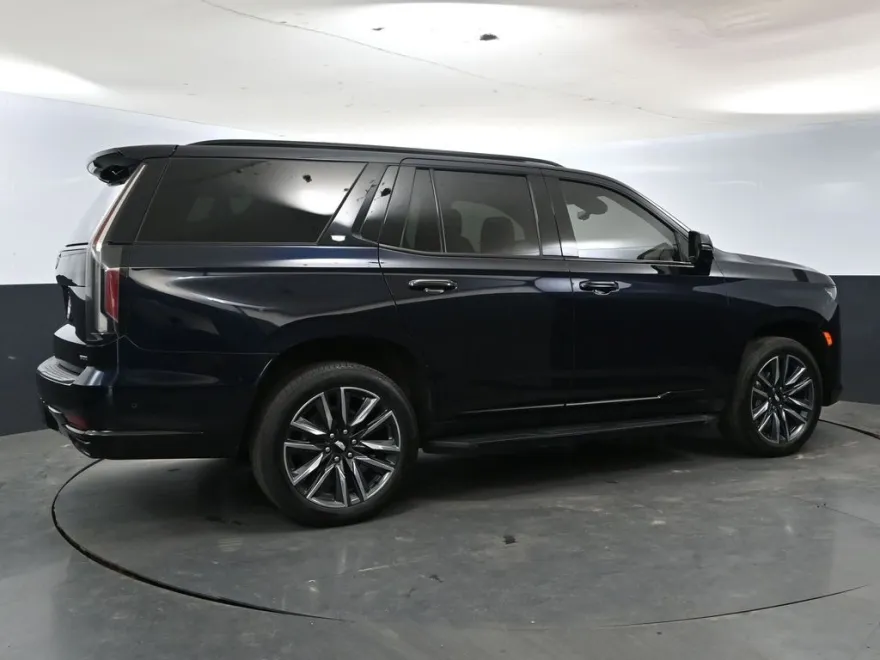 2023 Cadillac Escalade Sport photo 1