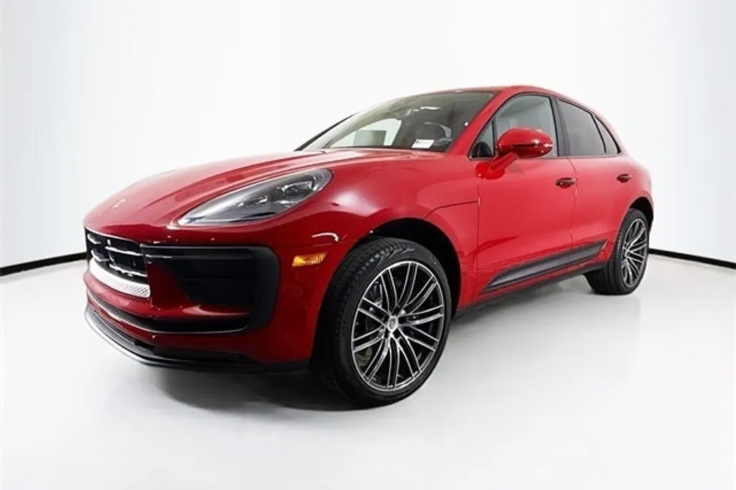 2025 Porsche Macan photo 1