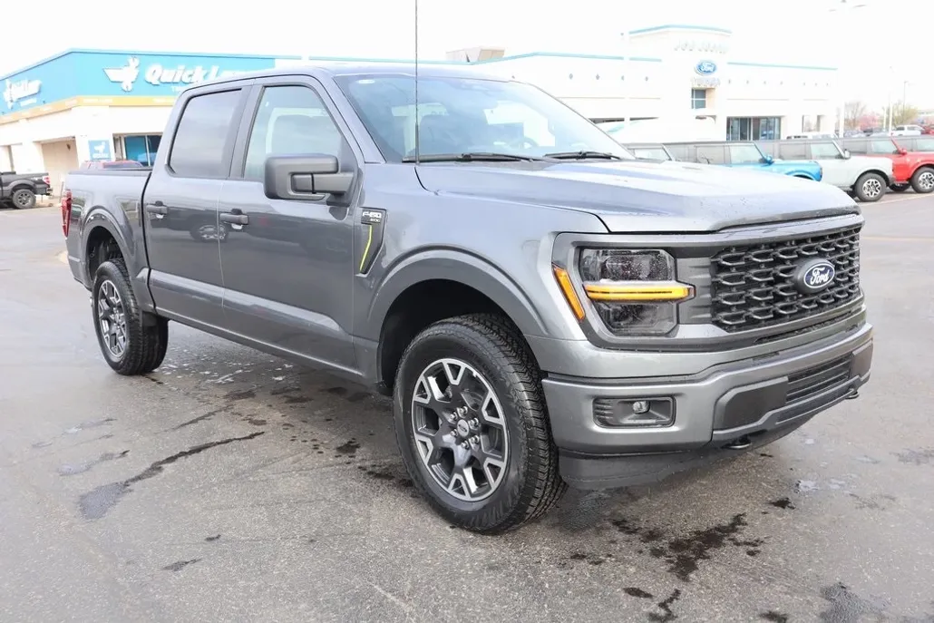 2025 Ford F-150 STX photo 1