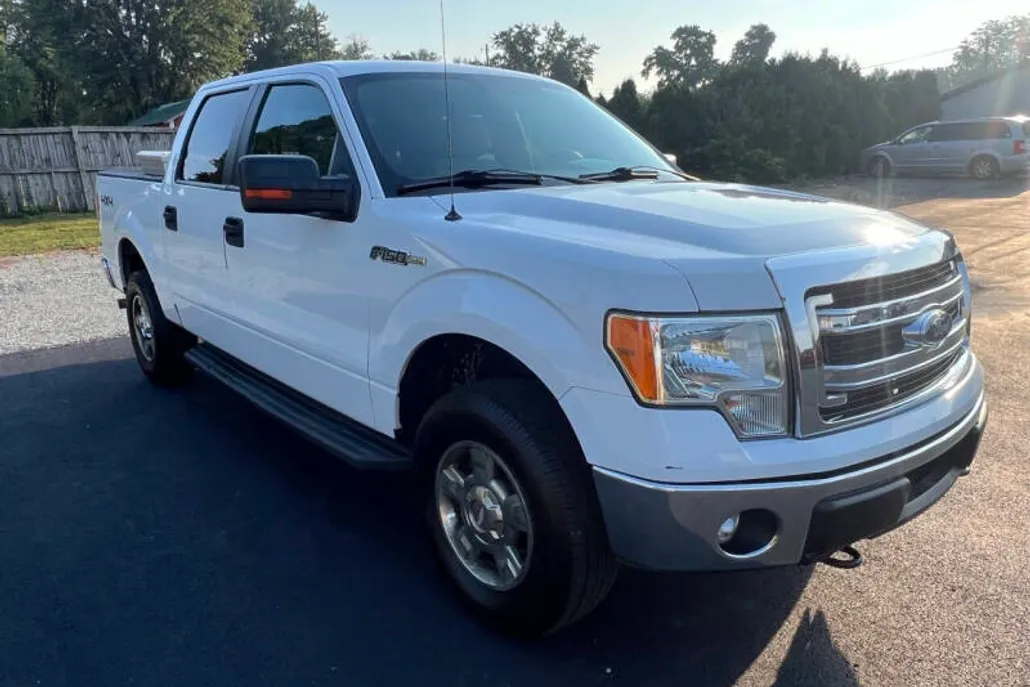 2013 Ford F-150 XLT photo 1