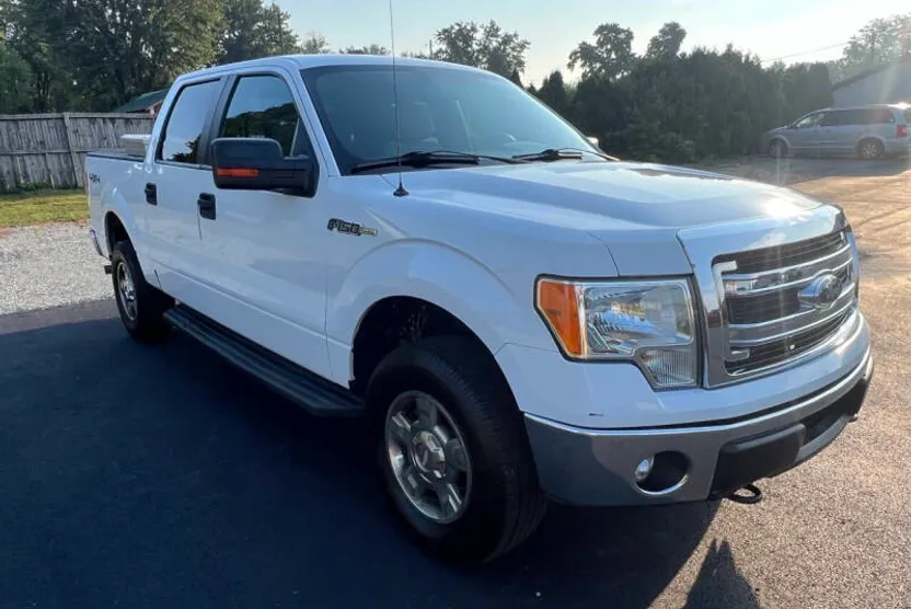 2013 Ford F-150 XLT photo 1
