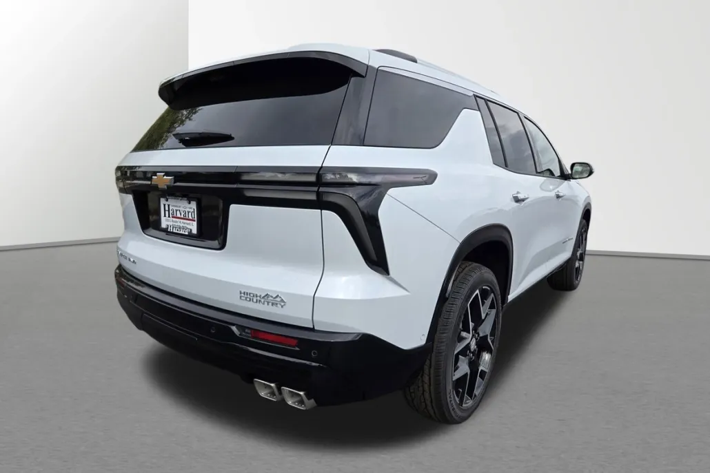2026 Chevrolet Traverse High Country photo 1