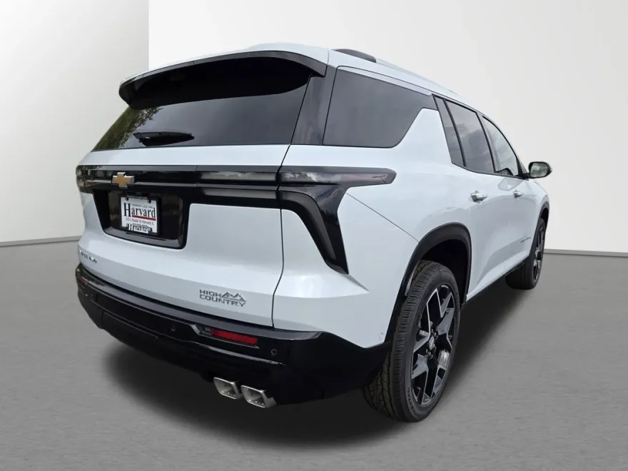 2026 Chevrolet Traverse High Country photo 1