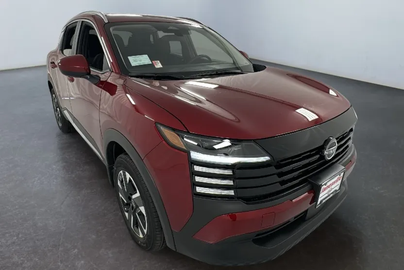 2025 Nissan Kicks SV photo 1