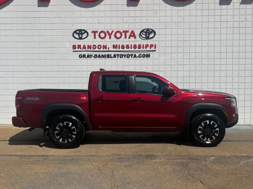 2024 Nissan Frontier PRO-4X photo 1