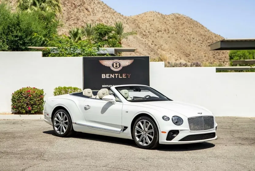 2021 Bentley Continental GT V8 photo 1