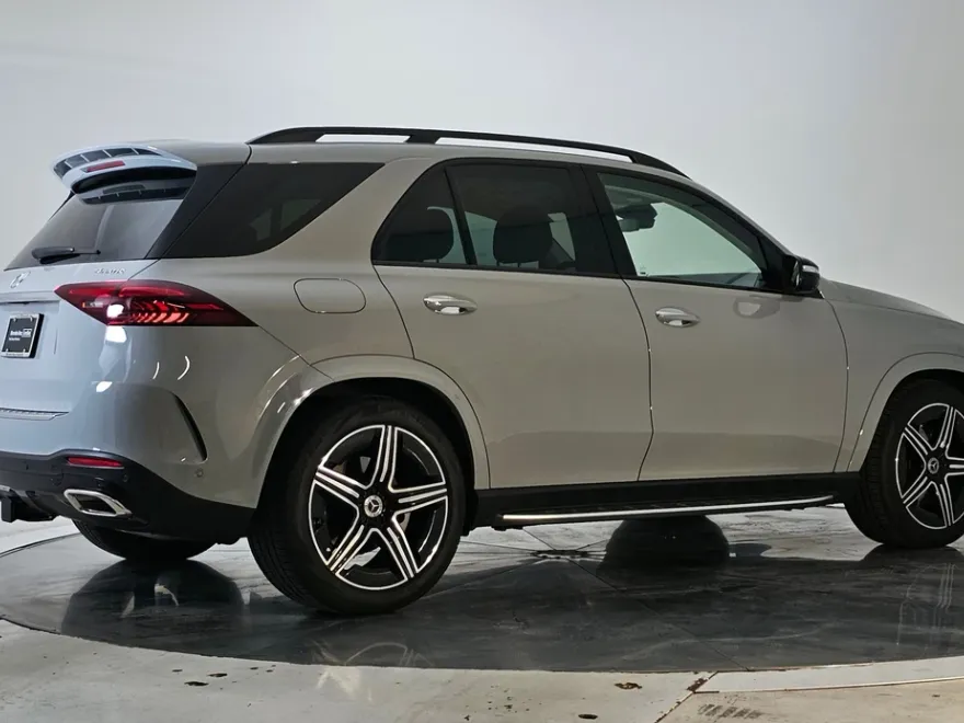2024 Mercedes Benz GLE 580 photo 1