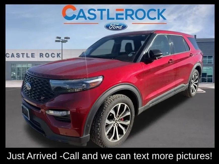 2021 Ford Explorer ST photo 1