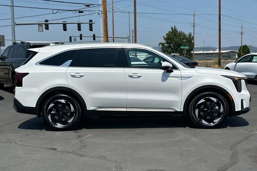 2025 Kia Sorento Hybrid EX photo 1