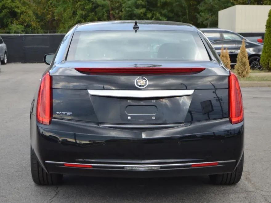 2014 Cadillac XTS photo 1