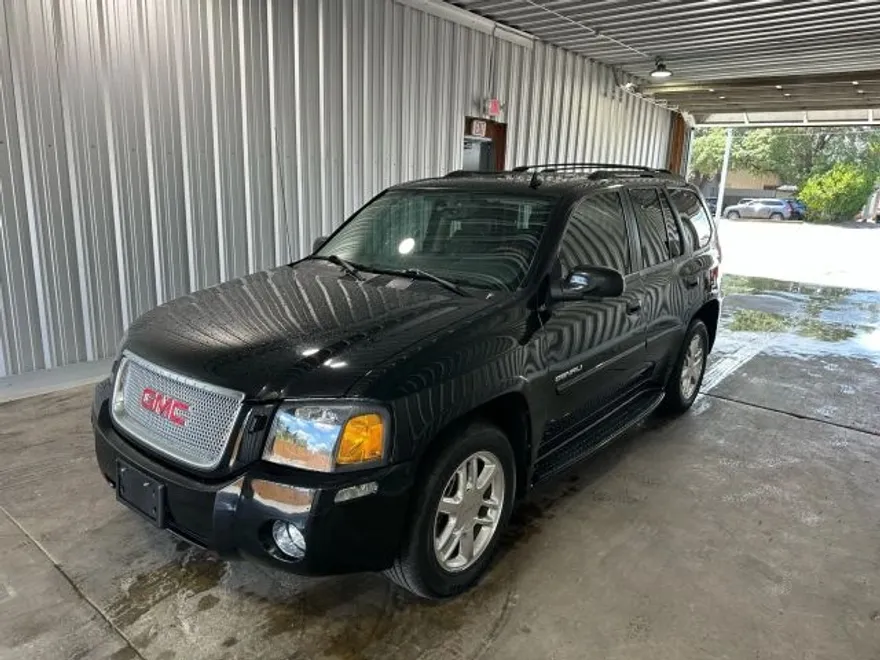 2009 Gmc Envoy Denali photo 1