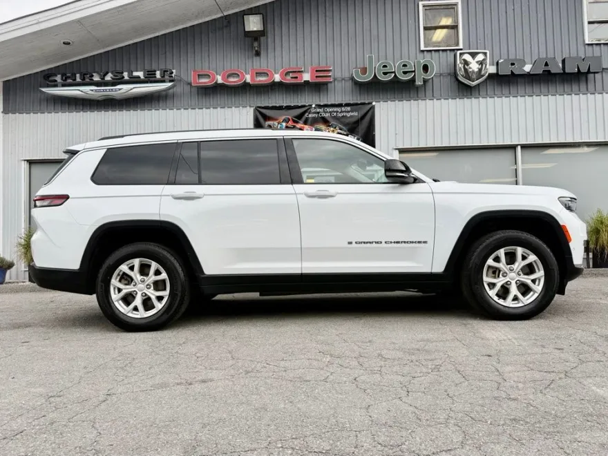 2023 Jeep Grand Cherokee Limited photo 1