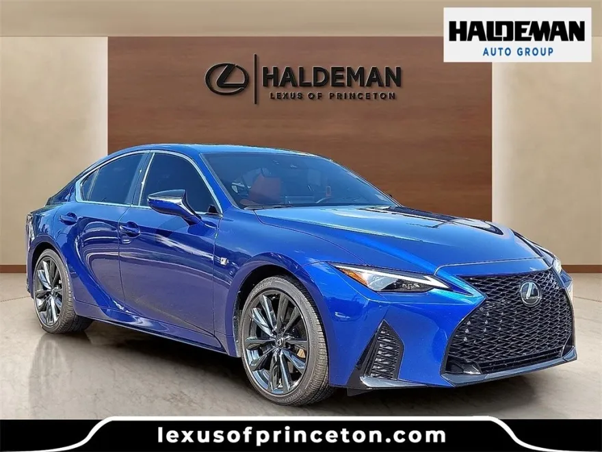 2023 Lexus IS 350 F SPORT photo 1