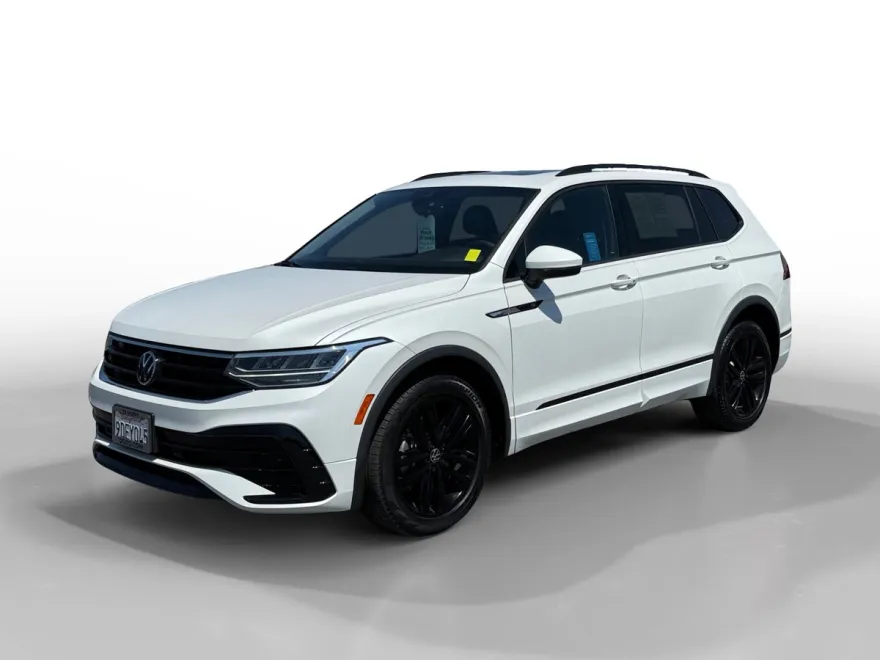 2022 Volkswagen Tiguan SE R-Line Black photo 1