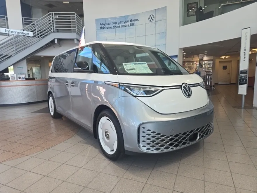 2025 Volkswagen ID. Buzz photo 1